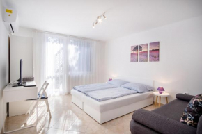 MF Lucy Apartment